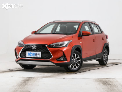 YARiS L X